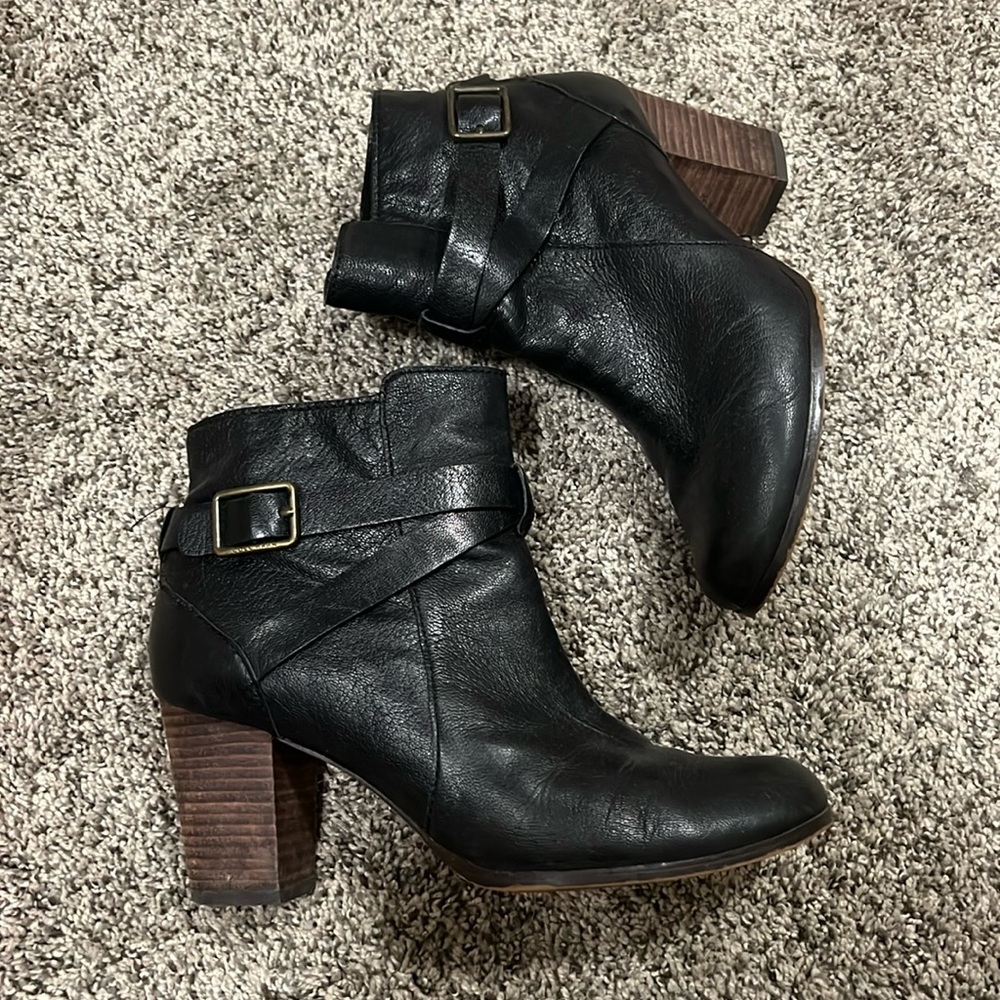 Black Cole Haan boots